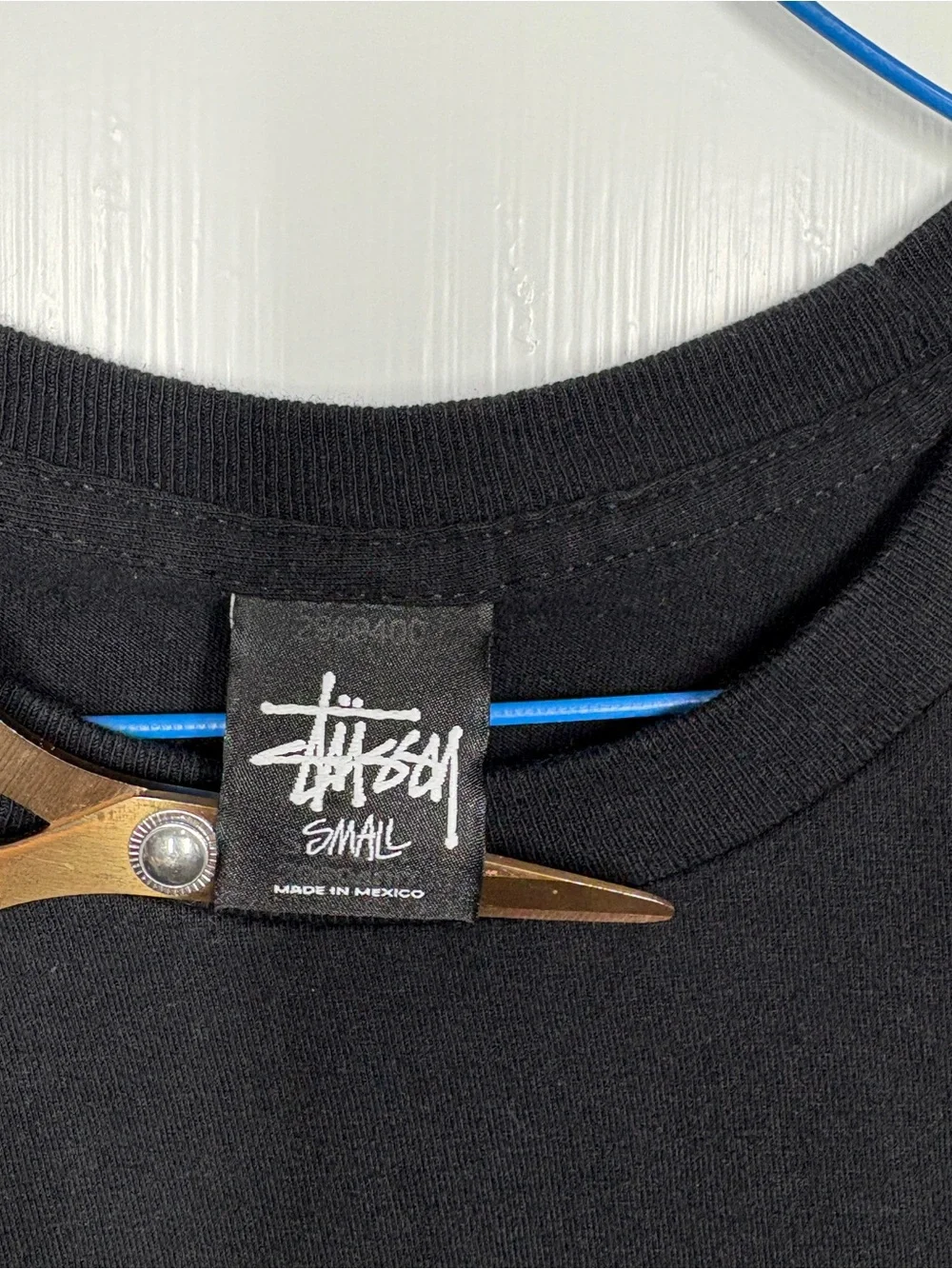 Stussy Men’s Black World Wide Wildlife Crew T-Shirt Size Small Black Yellow - Picture 5 of 8